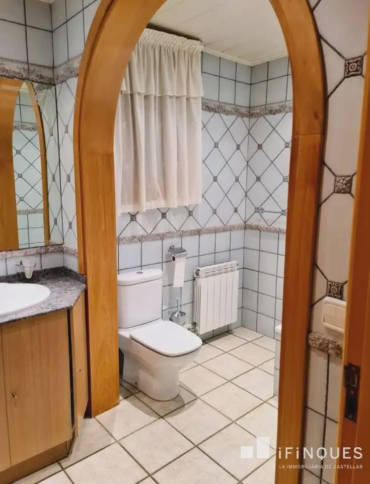 5 bedroom Villa for sale in Castellar del Valles with pool - € 680,000 (Ref: 9809095)