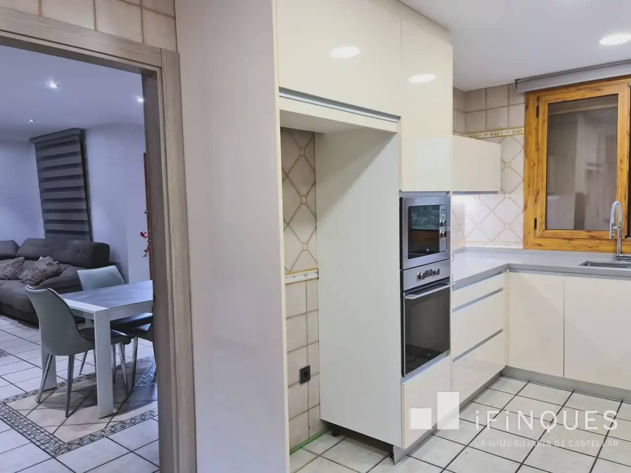 5 bedroom Villa for sale in Castellar del Valles with pool - € 680,000 (Ref: 9809095)