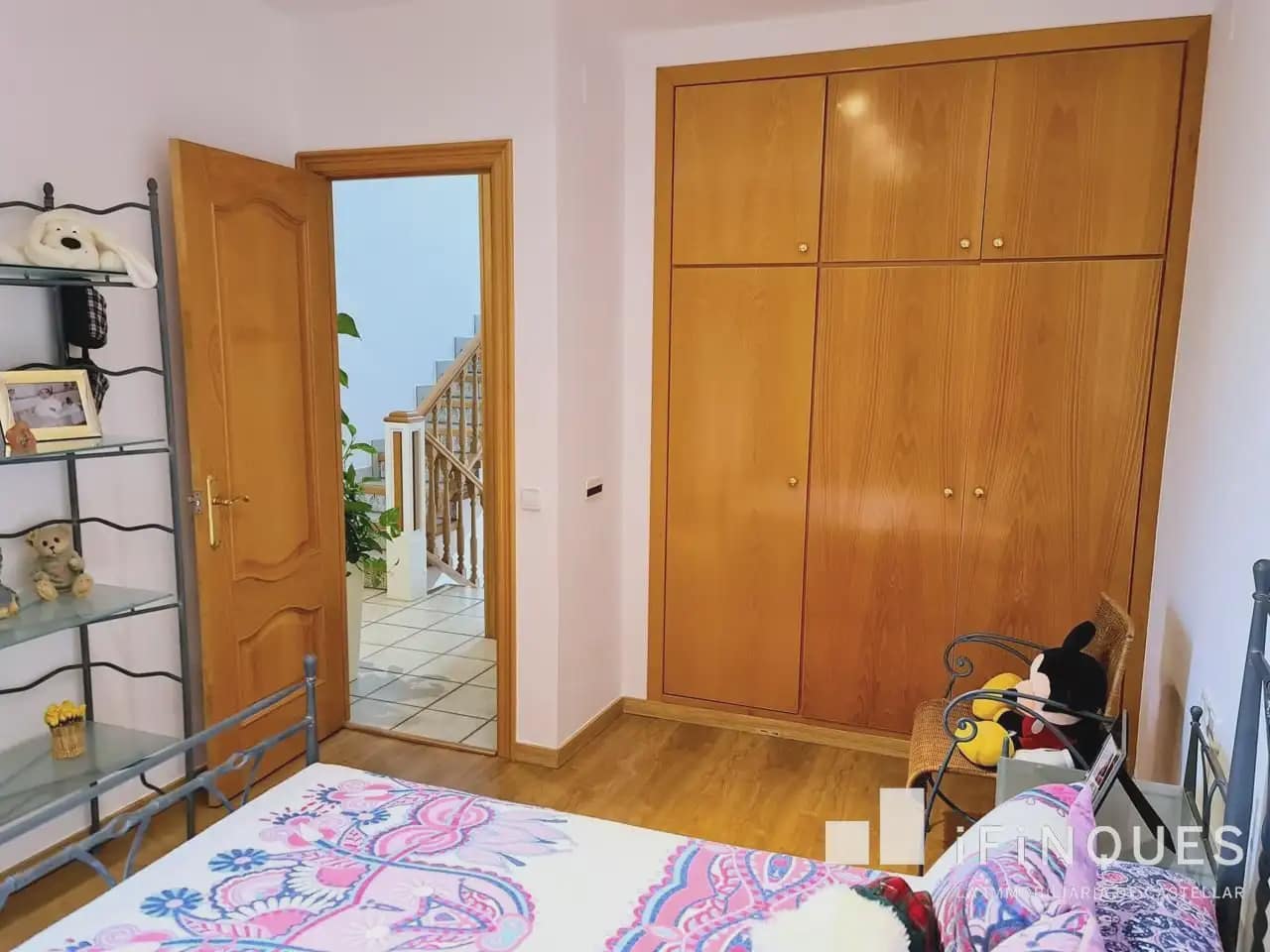 5 bedroom Villa for sale in Castellar del Valles with pool - € 680,000 (Ref: 9809095)