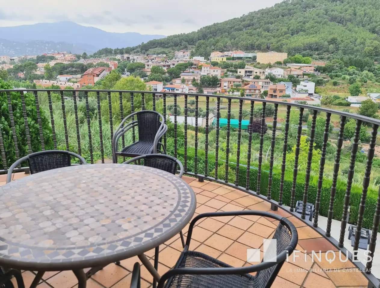 5 bedroom Villa for sale in Castellar del Valles with pool - € 680,000 (Ref: 9809095)