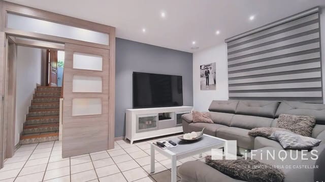 5 bedroom Villa for sale in Castellar del Vallès with pool - € 680,000 (Ref: 9809095)