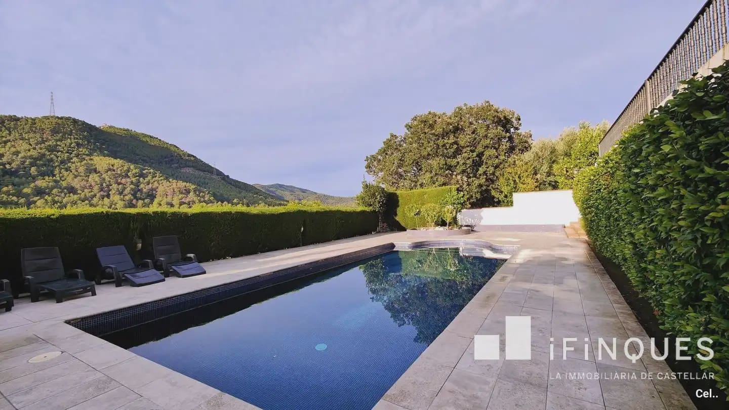 5 bedroom Villa for sale in Castellar del Valles with pool - € 680,000 (Ref: 9809095)