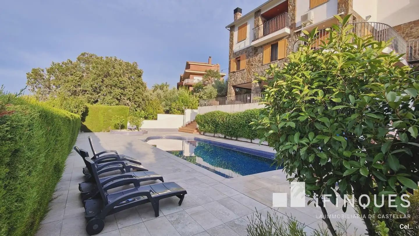 5 bedroom Villa for sale in Castellar del Valles with pool - € 680,000 (Ref: 9809095)