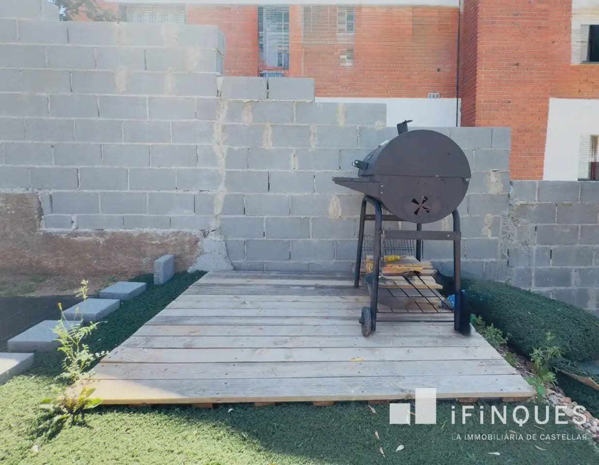 Byggegrund til salg i Castellar del Valles - € 90.000 (Ref: 9809096)