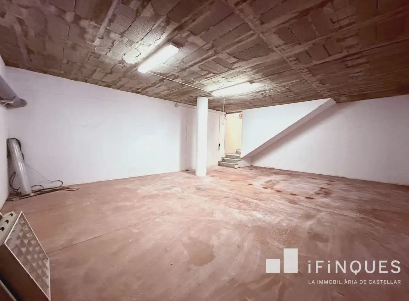 Commercieel te huur in Castellar del Valles - € 1.250 (Ref: 9809099)