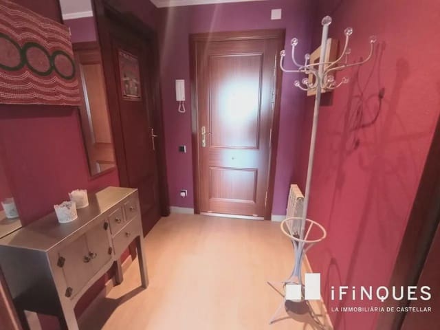 3 sovrum Lägenhet till salu i Sabadell med garage - 345 000 € (Ref: 9809100)