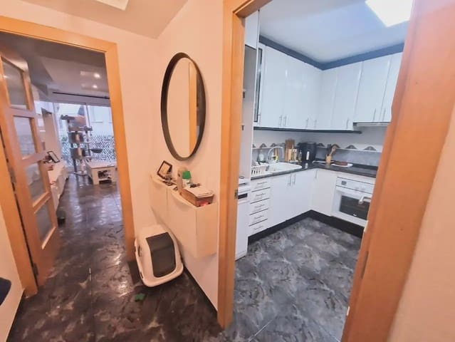 3 makuuhuone Asunto myytävänä paikassa Barberà del Vallès - 222 000 € (Ref: 9809102)