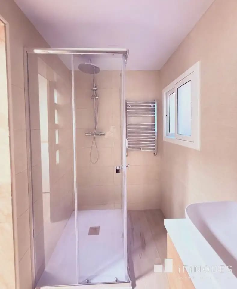 4 Zimmer Haus zu verkaufen in Terrassa - 373.000 € (Ref: 9809110)