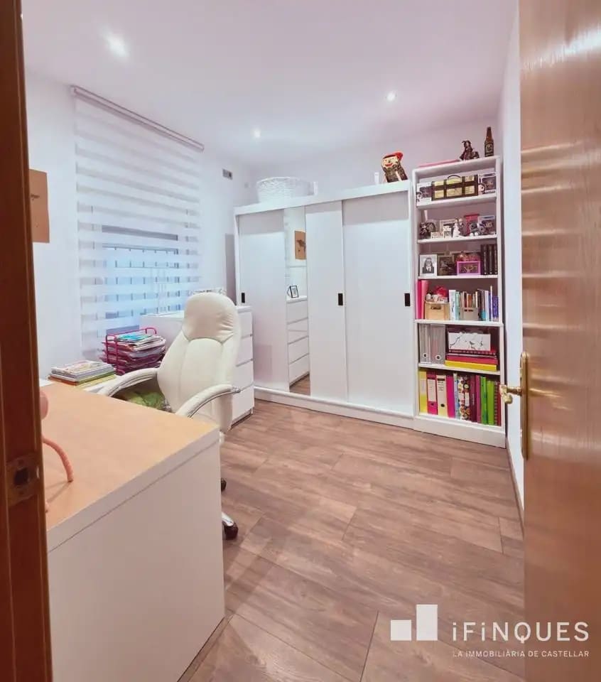 4 Zimmer Haus zu verkaufen in Terrassa - 373.000 € (Ref: 9809110)