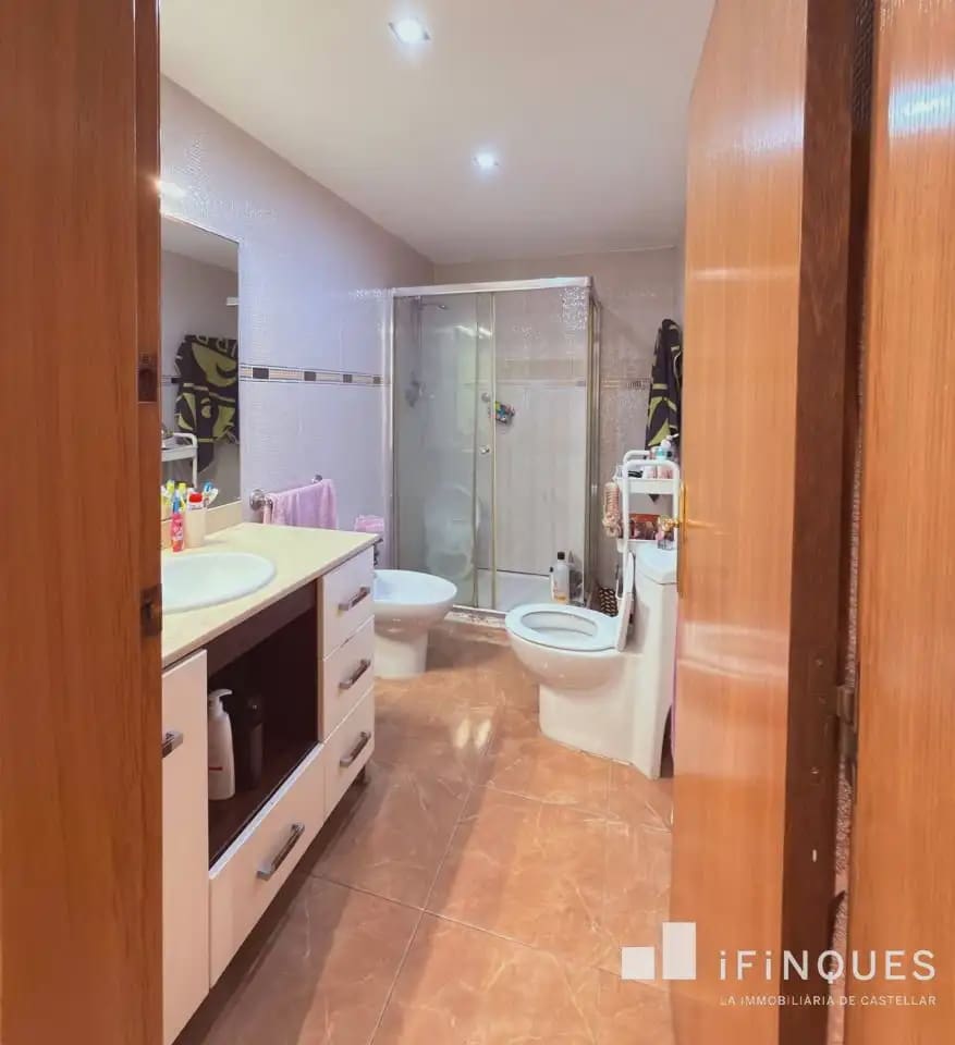 4 Zimmer Haus zu verkaufen in Terrassa - 373.000 € (Ref: 9809110)