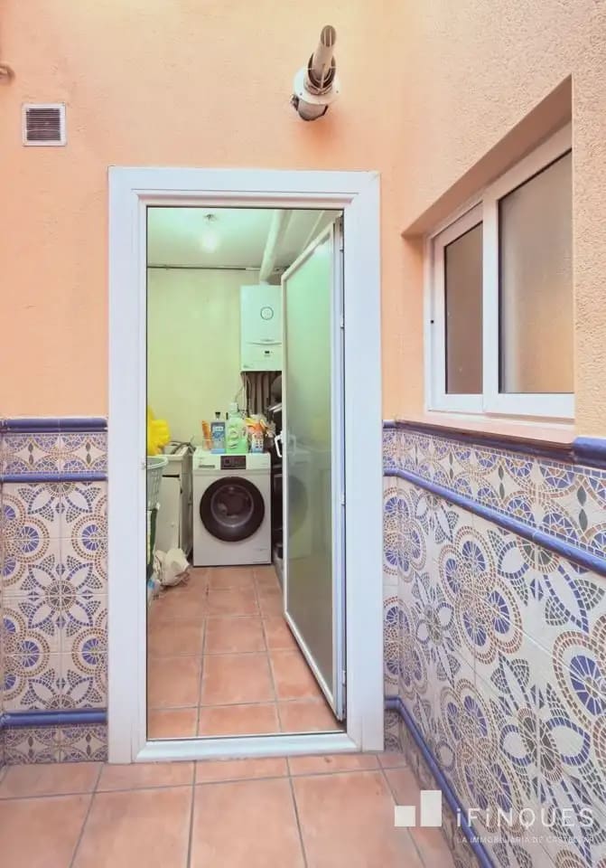 4 Zimmer Haus zu verkaufen in Terrassa - 373.000 € (Ref: 9809110)