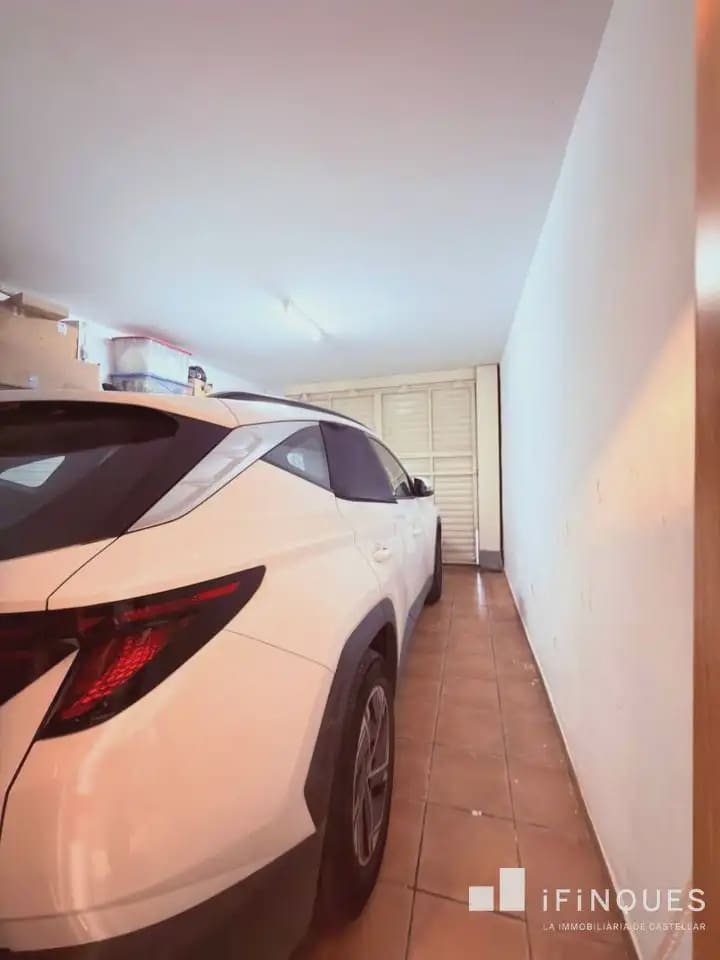 4 Zimmer Haus zu verkaufen in Terrassa - 373.000 € (Ref: 9809110)