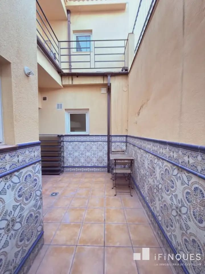4 Zimmer Haus zu verkaufen in Terrassa - 373.000 € (Ref: 9809110)