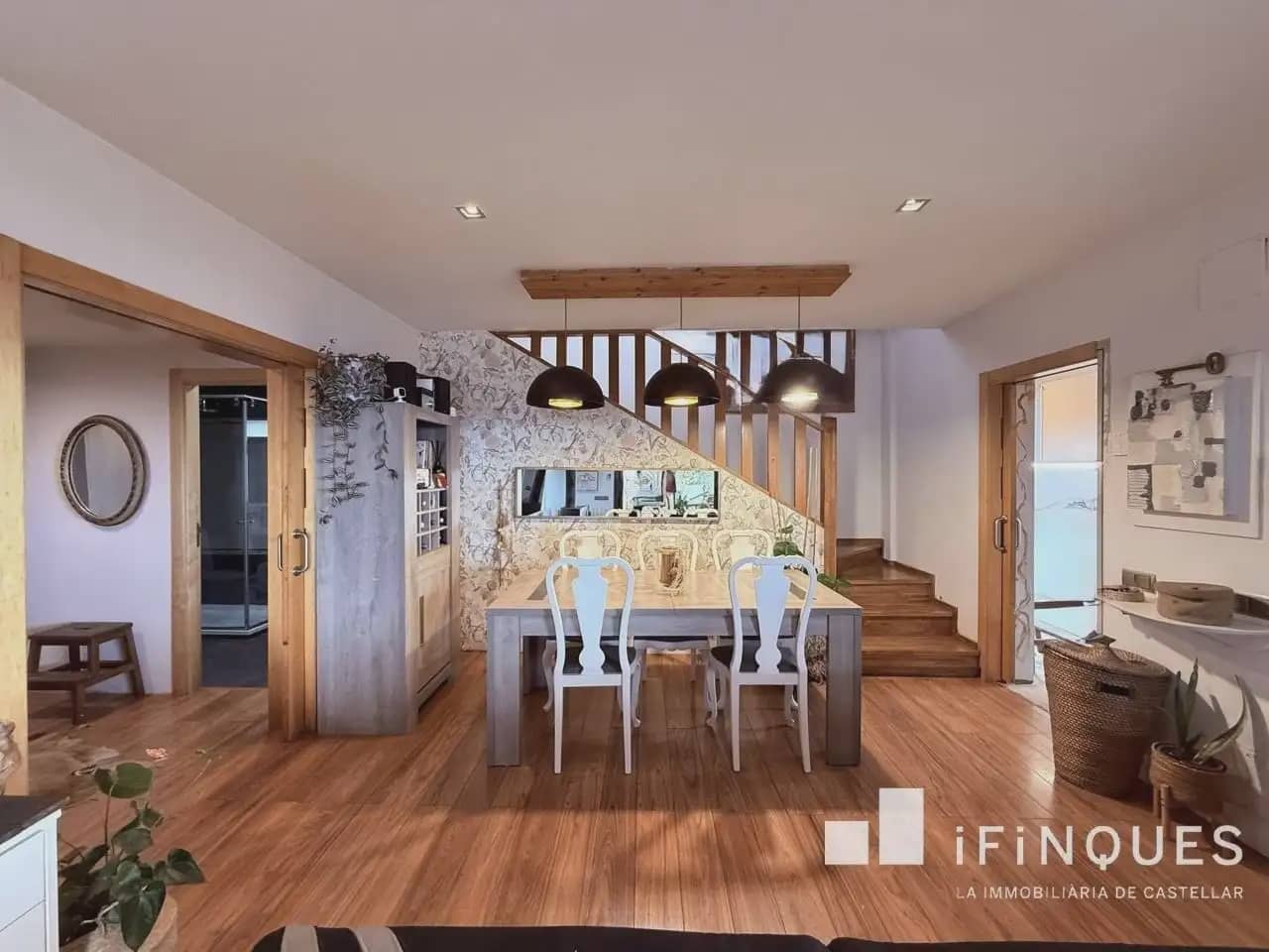 4 bedroom Villa for sale in Castellar del Valles with pool - € 558,000 (Ref: 9809111)