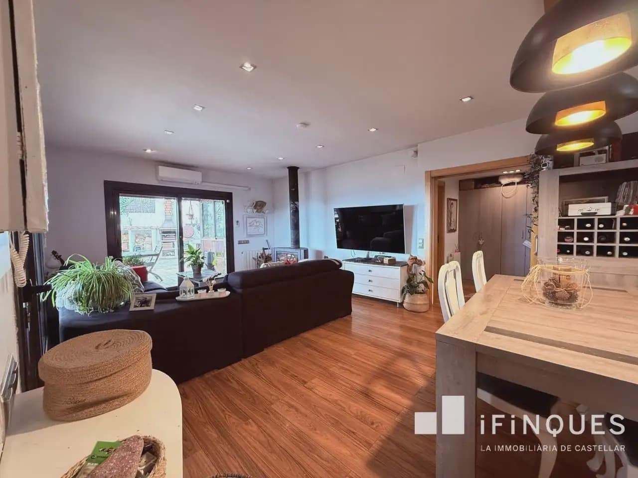 4 bedroom Villa for sale in Castellar del Valles with pool - € 558,000 (Ref: 9809111)