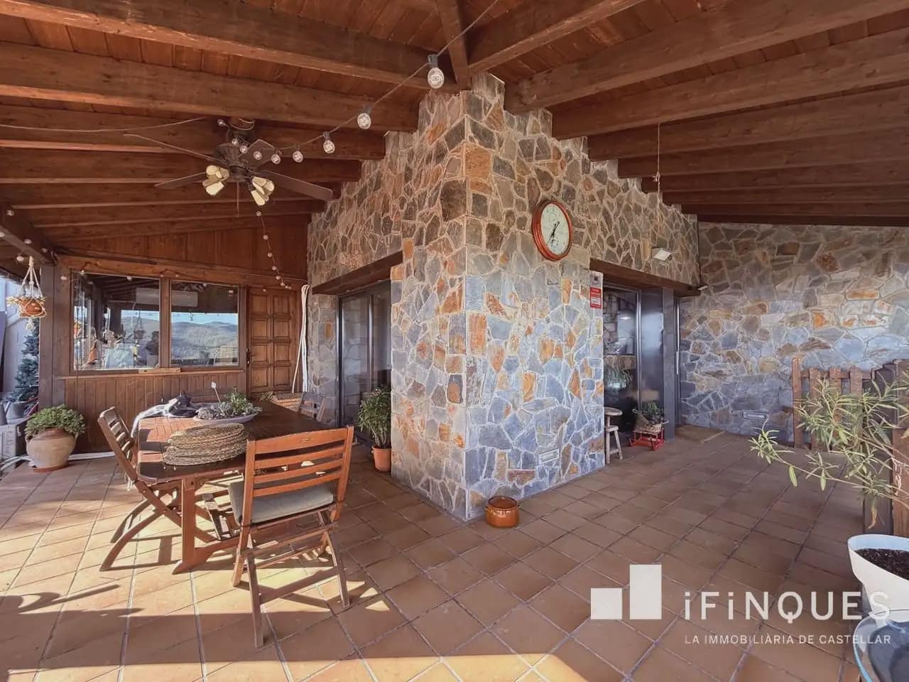 4 bedroom Villa for sale in Castellar del Valles with pool - € 558,000 (Ref: 9809111)