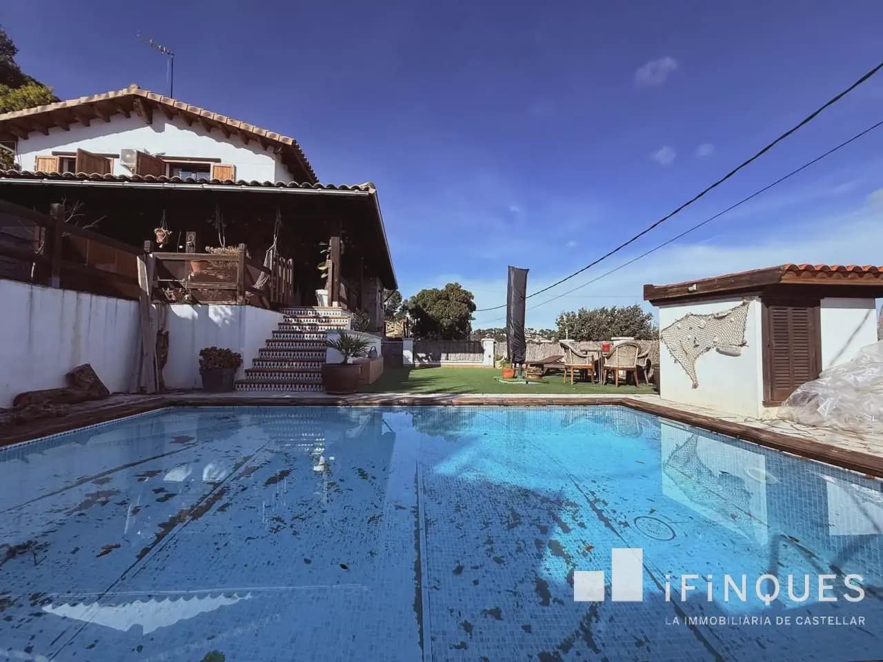 4 bedroom Villa for sale in Castellar del Valles with pool - € 558,000 (Ref: 9809111)