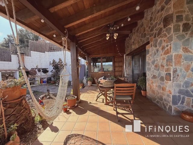 4 soverom Villa til salgs i Castellar del Vallès med svømmebasseng - € 558 000 (Ref: 9809111)