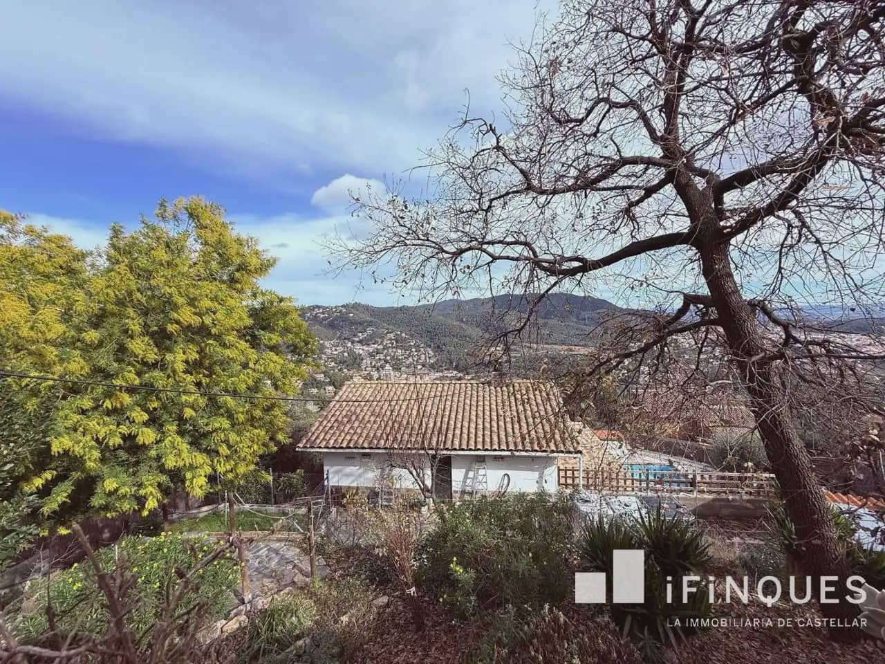 4 bedroom Villa for sale in Castellar del Valles with pool - € 558,000 (Ref: 9809111)