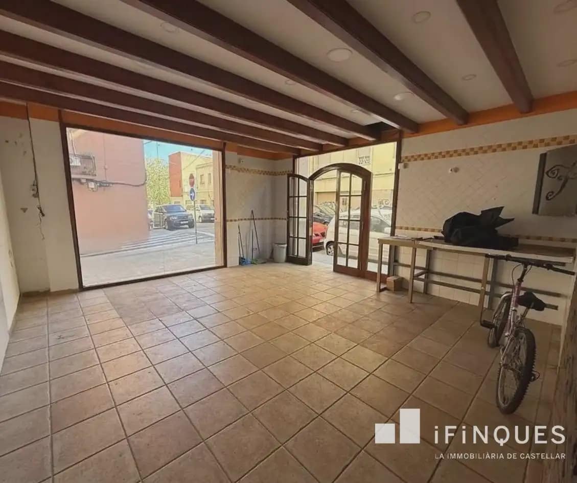 Commercial for sale in Sabadell - € 95,000 (Ref: 9809112)