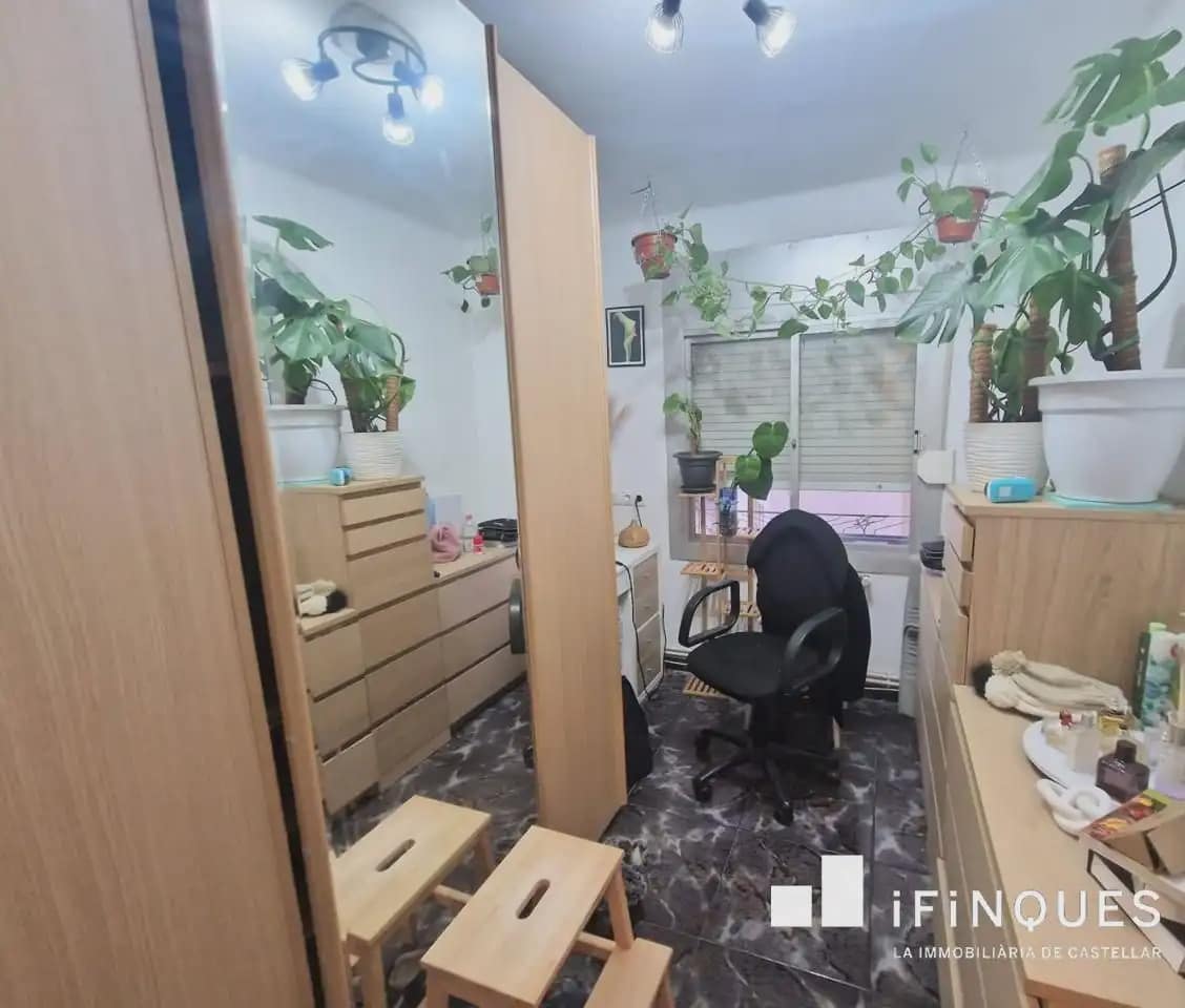 3 makuuhuone Asunto myytävänä paikassa Barbera del Valles - 222 000 € (Ref: 9809115)