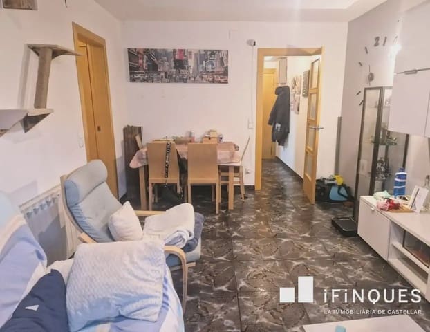 3 makuuhuone Asunto myytävänä paikassa Barberà del Vallès - 222 000 € (Ref: 9809115)