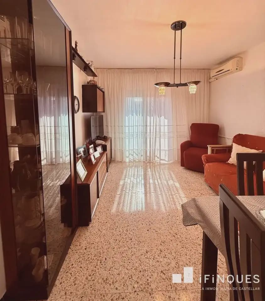 4 makuuhuone Asunto myytävänä paikassa Castellar del Valles - 288 000 € (Ref: 9809117)