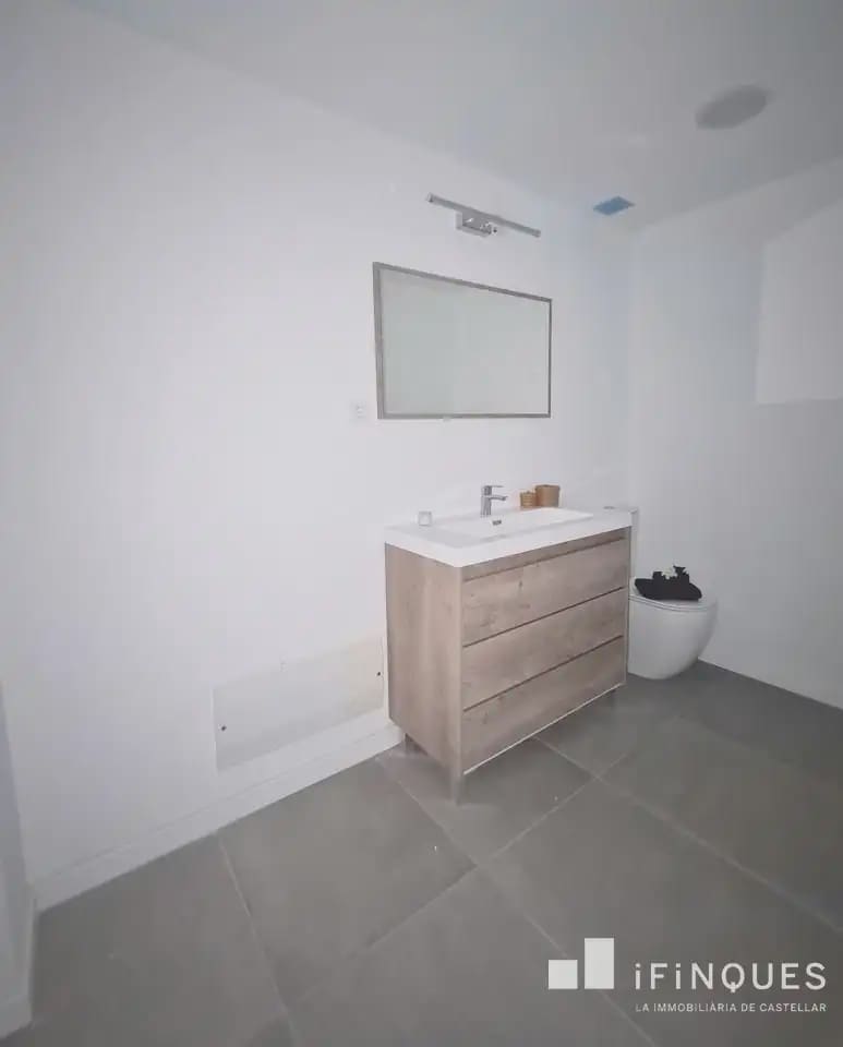 Chalet de 3 habitaciones en Castellar del Vallès en venta - 420.000 € (Ref: 9816494)