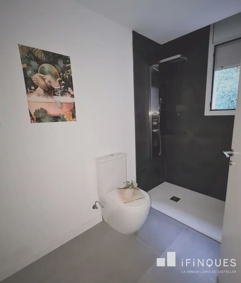 Chalet de 3 habitaciones en Castellar del Vallès en venta - 420.000 € (Ref: 9816494)