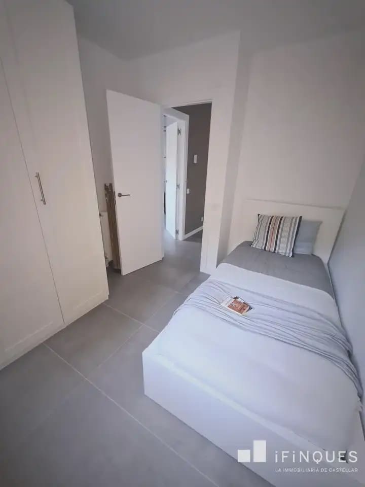 Chalet de 3 habitaciones en Castellar del Vallès en venta - 420.000 € (Ref: 9816494)