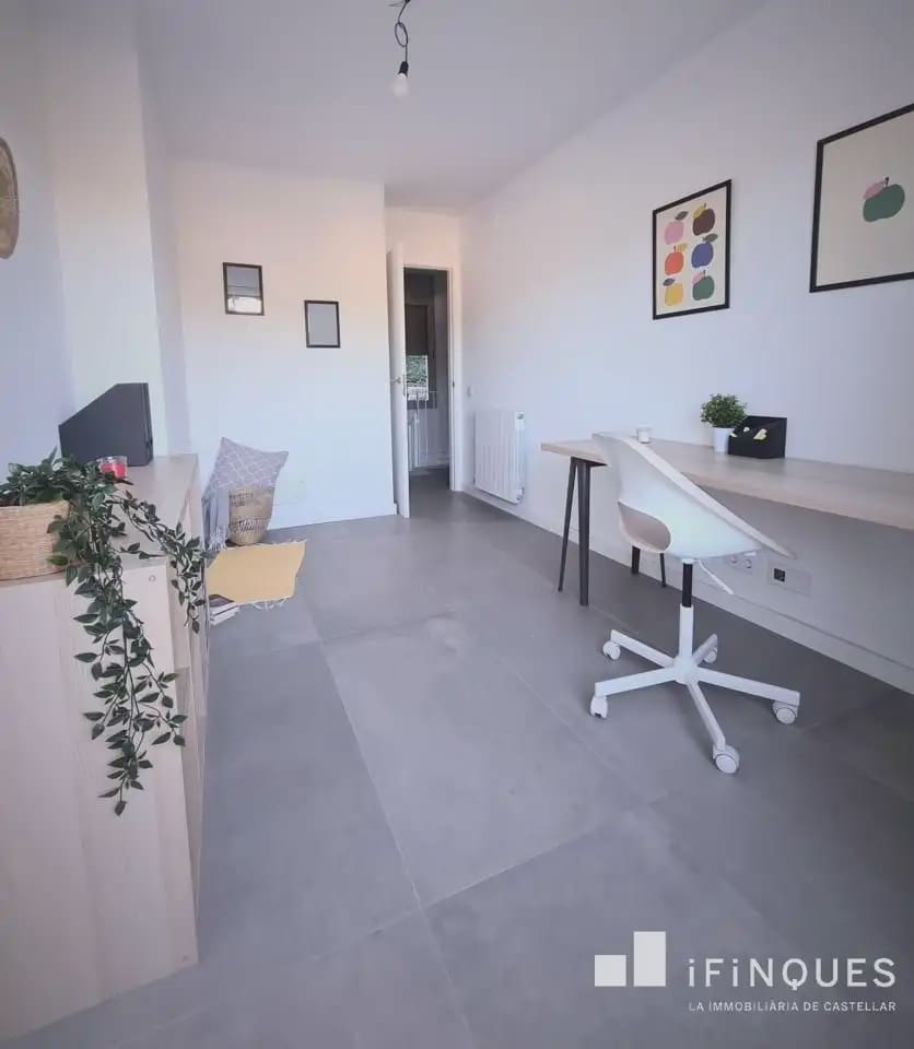 Chalet de 3 habitaciones en Castellar del Vallès en venta - 420.000 € (Ref: 9816494)