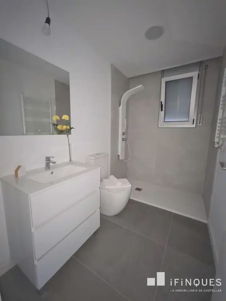 Chalet de 3 habitaciones en Castellar del Vallès en venta - 420.000 € (Ref: 9816494)
