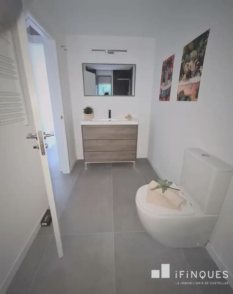 Chalet de 3 habitaciones en Castellar del Vallès en venta - 420.000 € (Ref: 9816494)