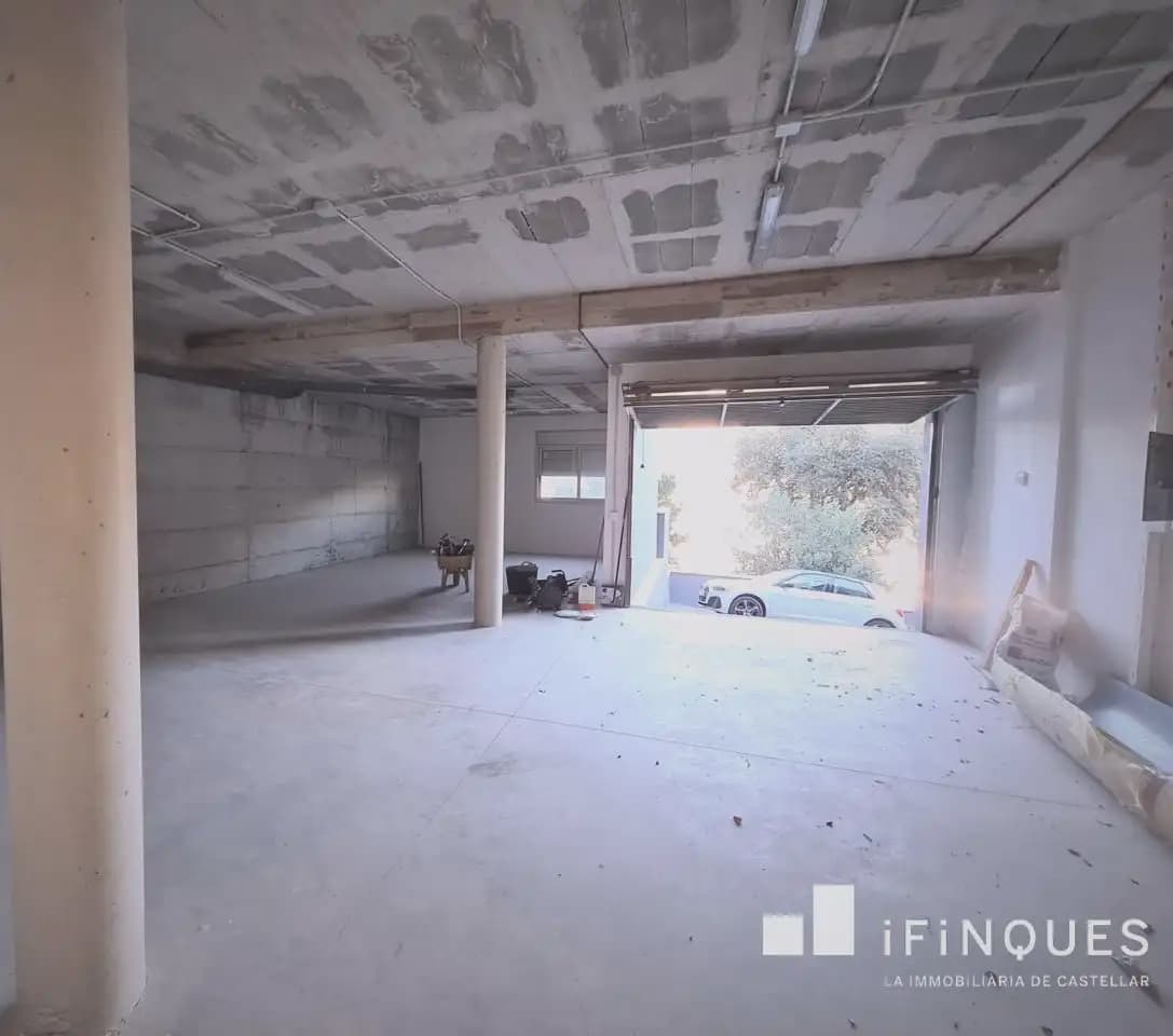 Chalet de 3 habitaciones en Castellar del Vallès en venta - 420.000 € (Ref: 9816494)
