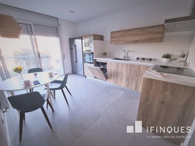 Chalet de 3 habitaciones en Castellar del Vallès en venta - 420.000 € (Ref: 9816494)