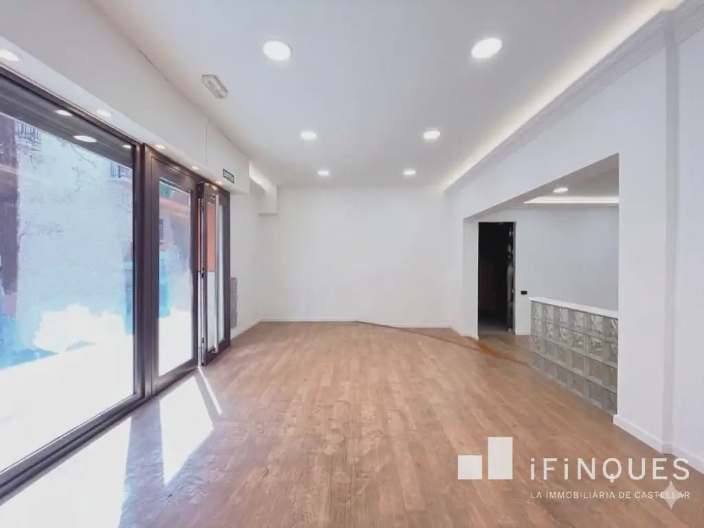 Commercial for rent in Castellar del Valles - € 1,190 (Ref: 9827500)
