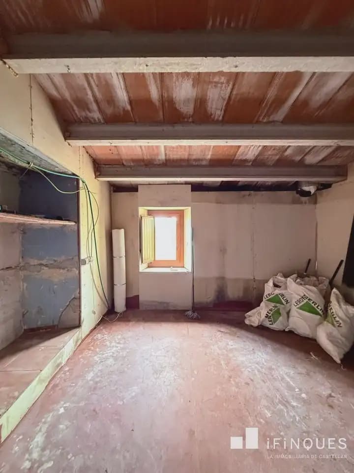 5 bedroom Townhouse for sale in Castellar del Valles - € 470,000 (Ref: 9838648)