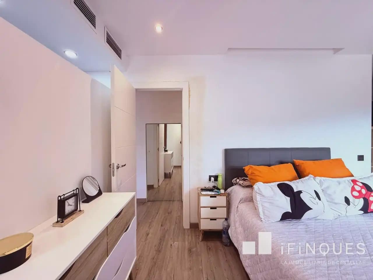 5 bedroom Townhouse for sale in Castellar del Valles - € 470,000 (Ref: 9838648)