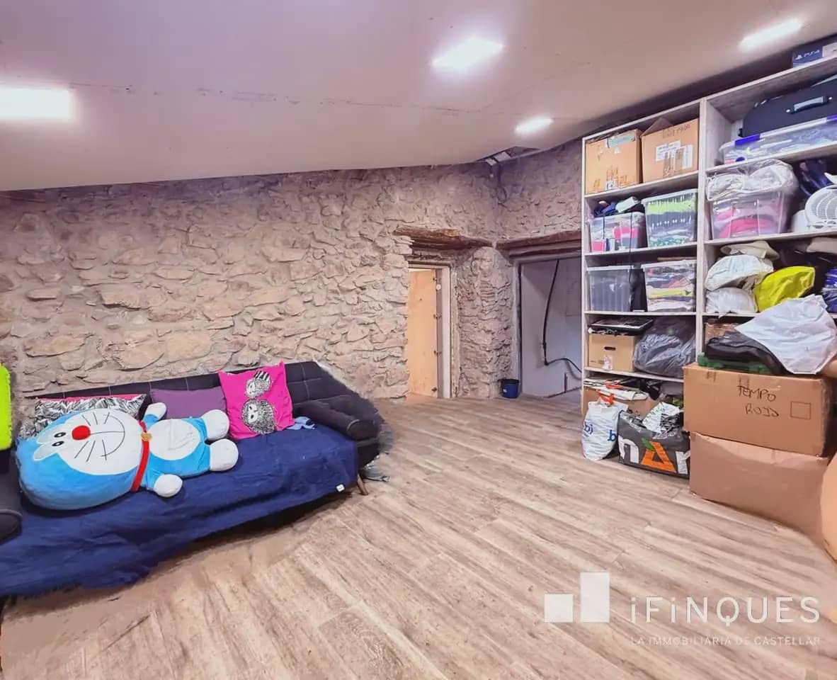 5 bedroom Townhouse for sale in Castellar del Valles - € 470,000 (Ref: 9838648)