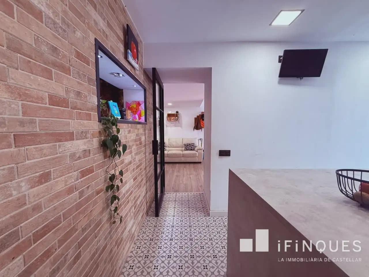 5 bedroom Townhouse for sale in Castellar del Valles - € 470,000 (Ref: 9838648)