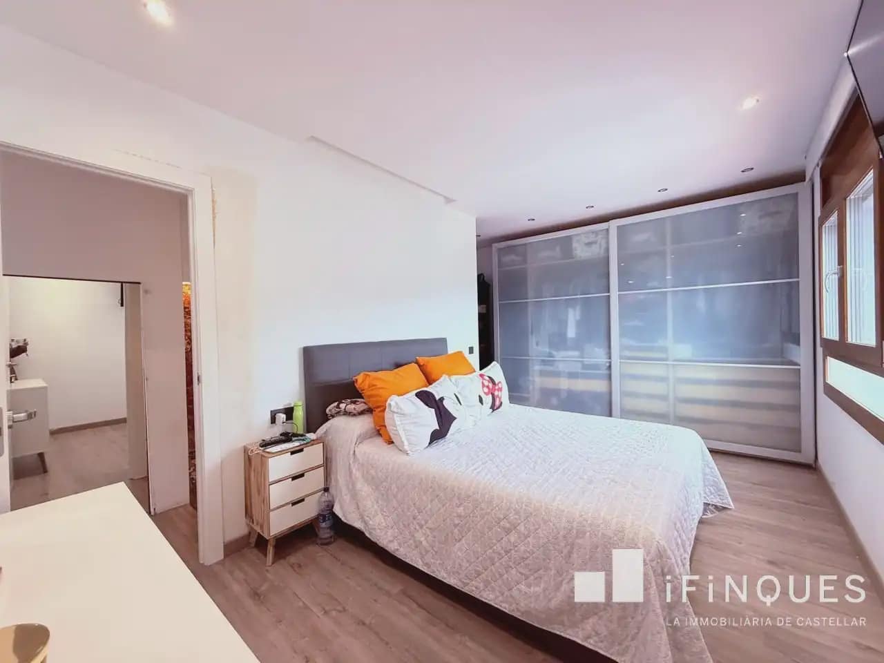 5 bedroom Townhouse for sale in Castellar del Valles - € 470,000 (Ref: 9838648)