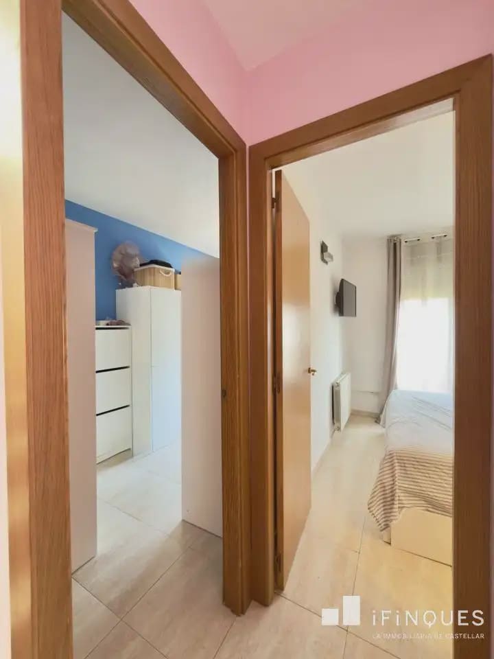 4 quarto Casa em Banda para venda em Castellar del Valles - 419 000 € (Ref: 9844378)