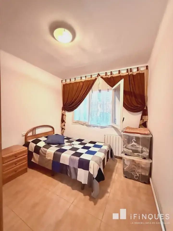 4 bedroom Apartment for sale in Castellar del Valles - € 219,900 (Ref: 9848421)