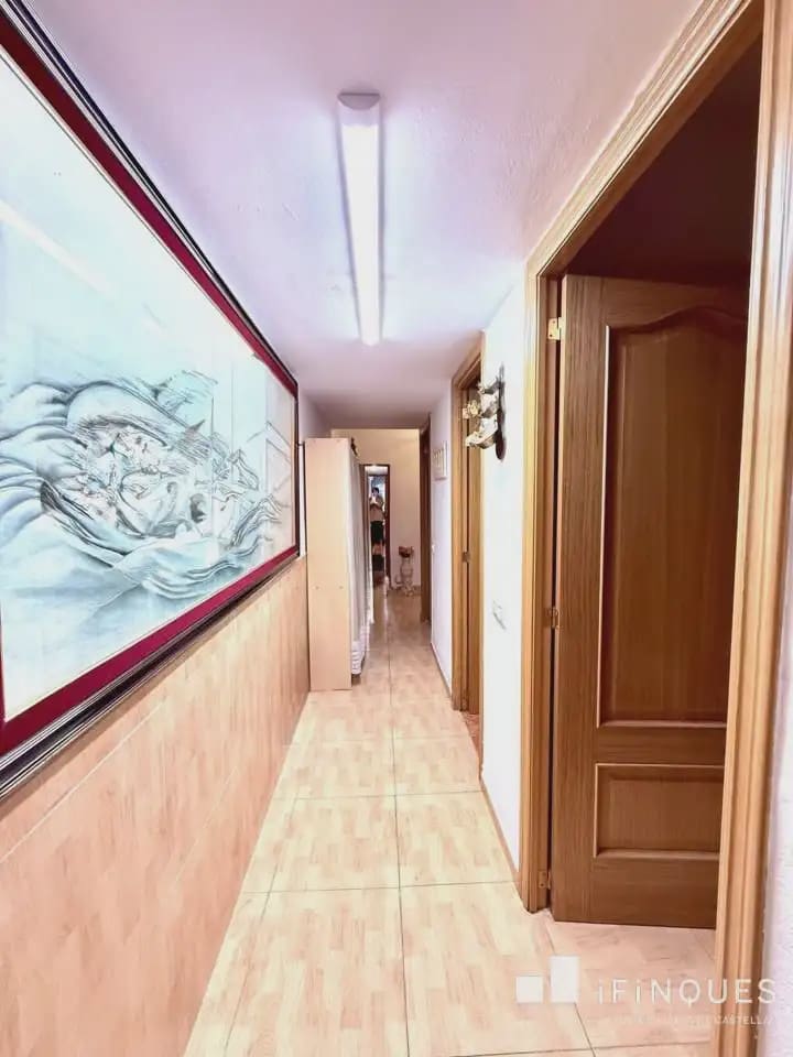 4 bedroom Apartment for sale in Castellar del Valles - € 219,900 (Ref: 9848421)