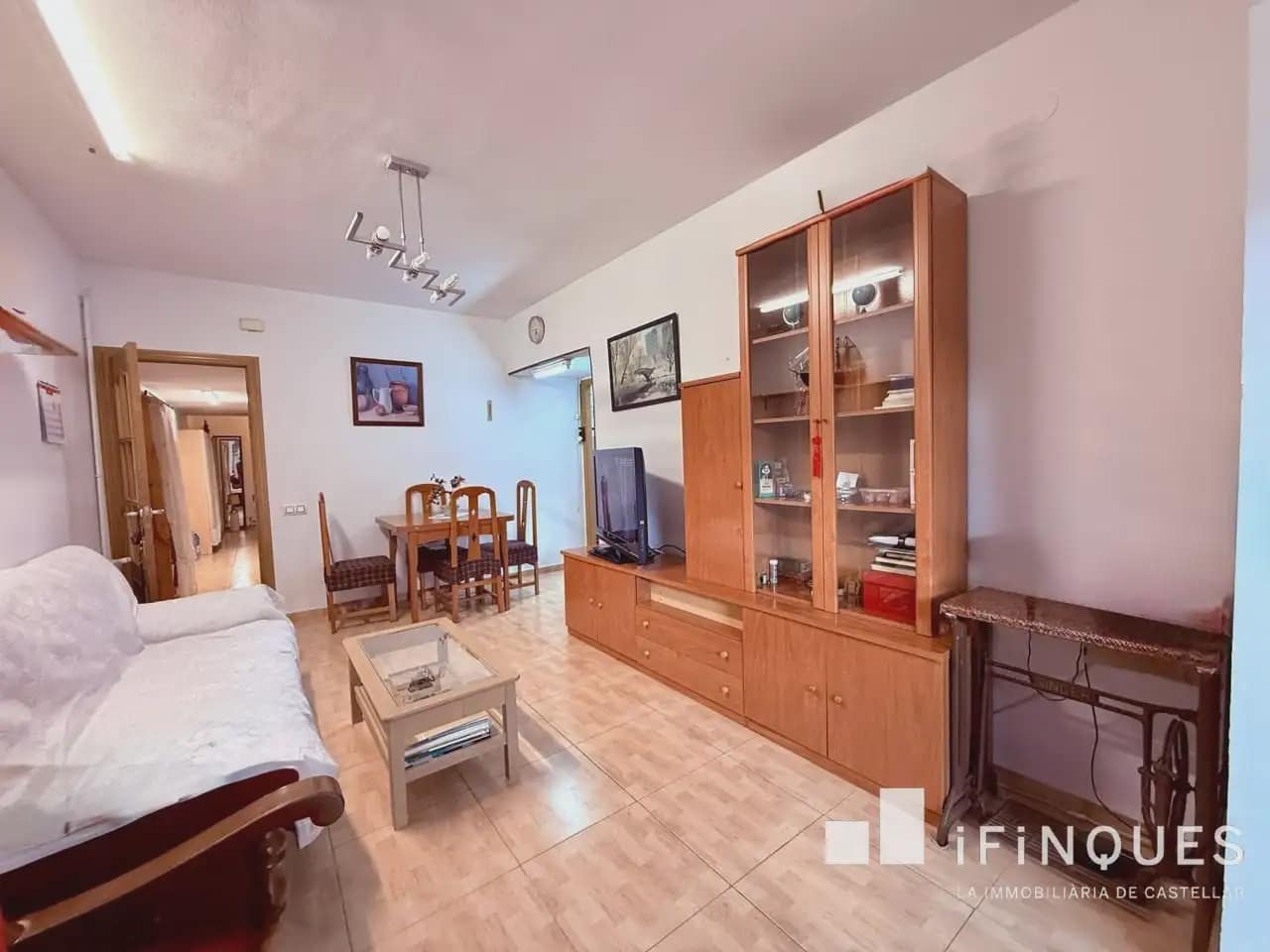 4 bedroom Apartment for sale in Castellar del Valles - € 219,900 (Ref: 9848421)