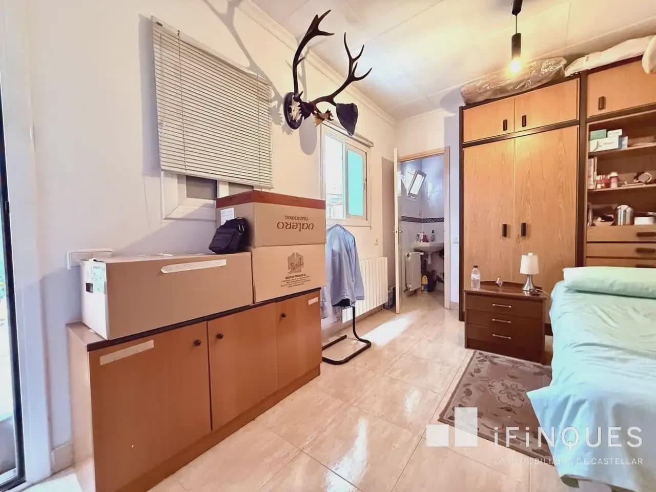 4 bedroom Apartment for sale in Castellar del Valles - € 219,900 (Ref: 9848421)
