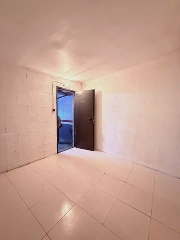 Garage for rent in Castellar del Vallès - € 150 (Ref: 9854501)
