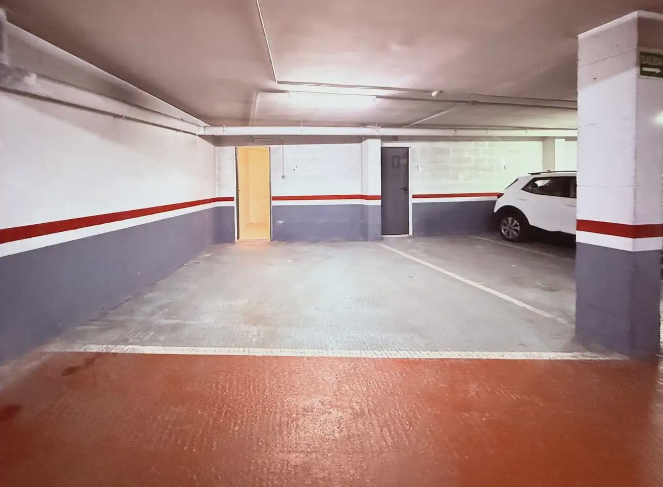 Garage for rent in Castellar del Valles - € 150 (Ref: 9854501)