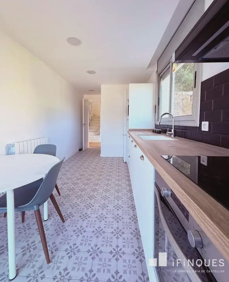 4 soveværelse Villa til leje i Castellar del Valles med garage - € 2.400 (Ref: 9866247)