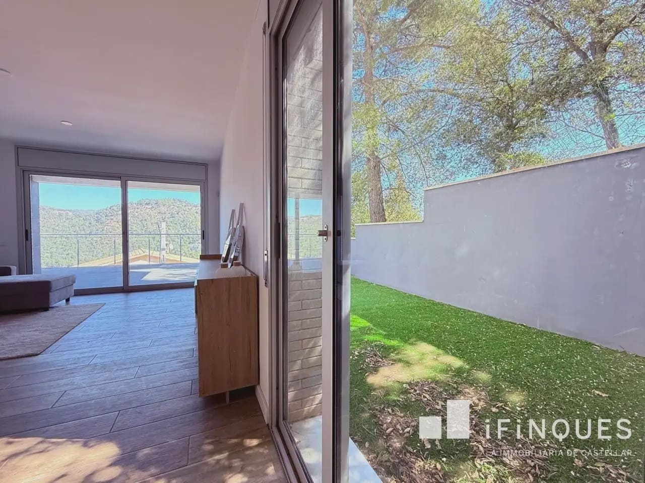 4 soveværelse Villa til leje i Castellar del Valles med garage - € 2.400 (Ref: 9866247)